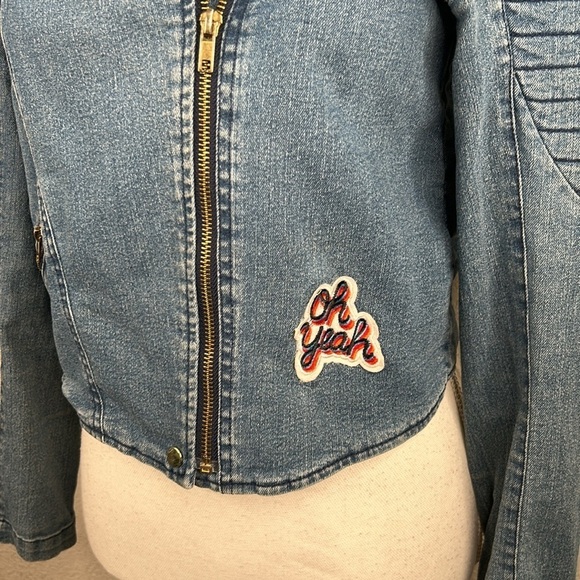 H&M Denim 90s Y2K Oh Yeah Patch Cropped Jean Jacket Size Small - Picture 2 of 6